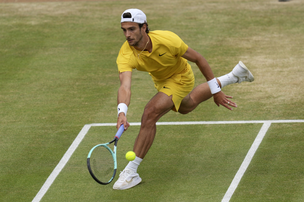 仅点燃了球 仅点燃了球